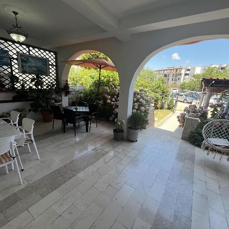 Studio Rooms Moncherie Ulcinj Extérieur photo