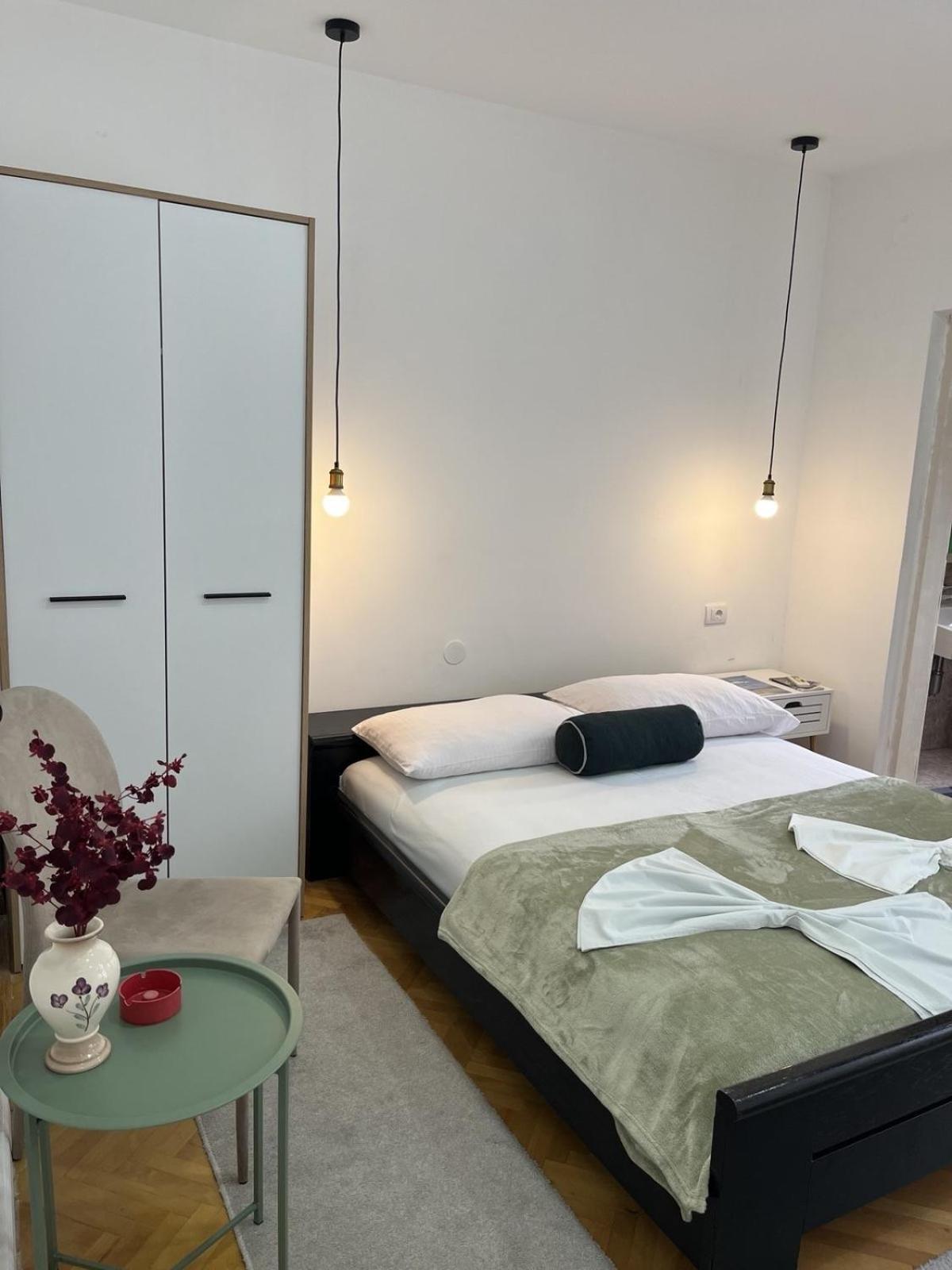 Studio Rooms Moncherie Ulcinj Extérieur photo