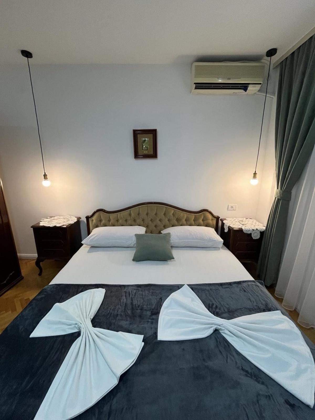 Studio Rooms Moncherie Ulcinj Extérieur photo