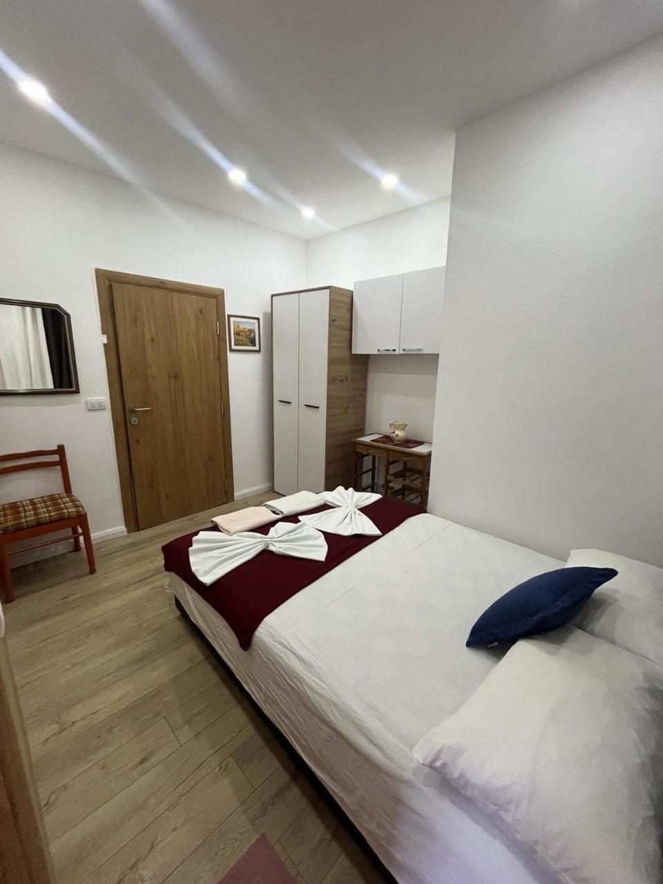 Studio Rooms Moncherie Ulcinj Extérieur photo