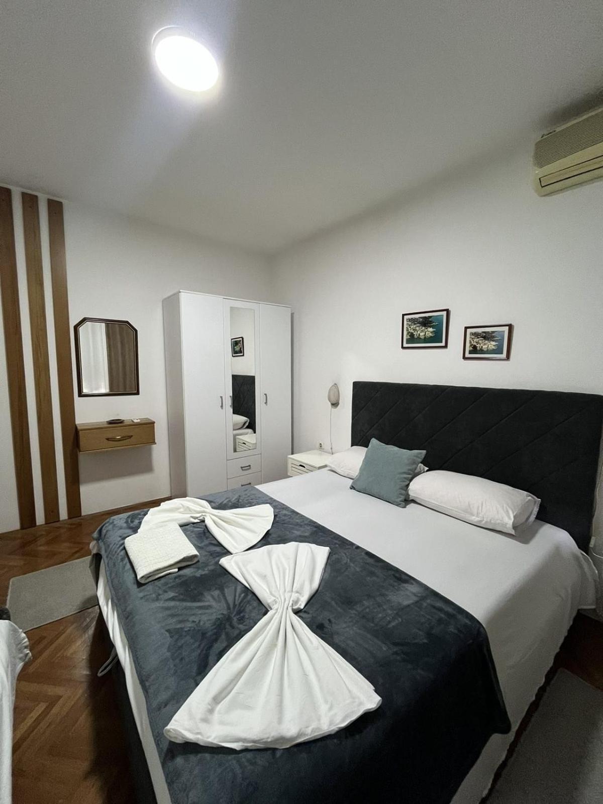 Studio Rooms Moncherie Ulcinj Extérieur photo